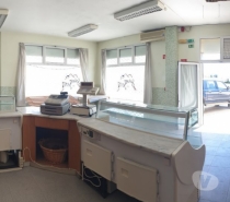 Comprar Loja Faro - Fotos para Loja bem equipada no Patacão, Faro